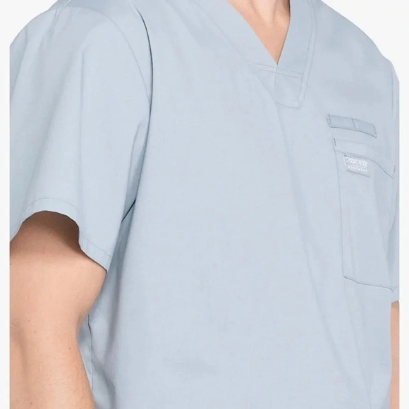 Cherokee Scrubs for Men V-Neck Top, Workwear Professionals Soft Stretch - Picture 4 of 6